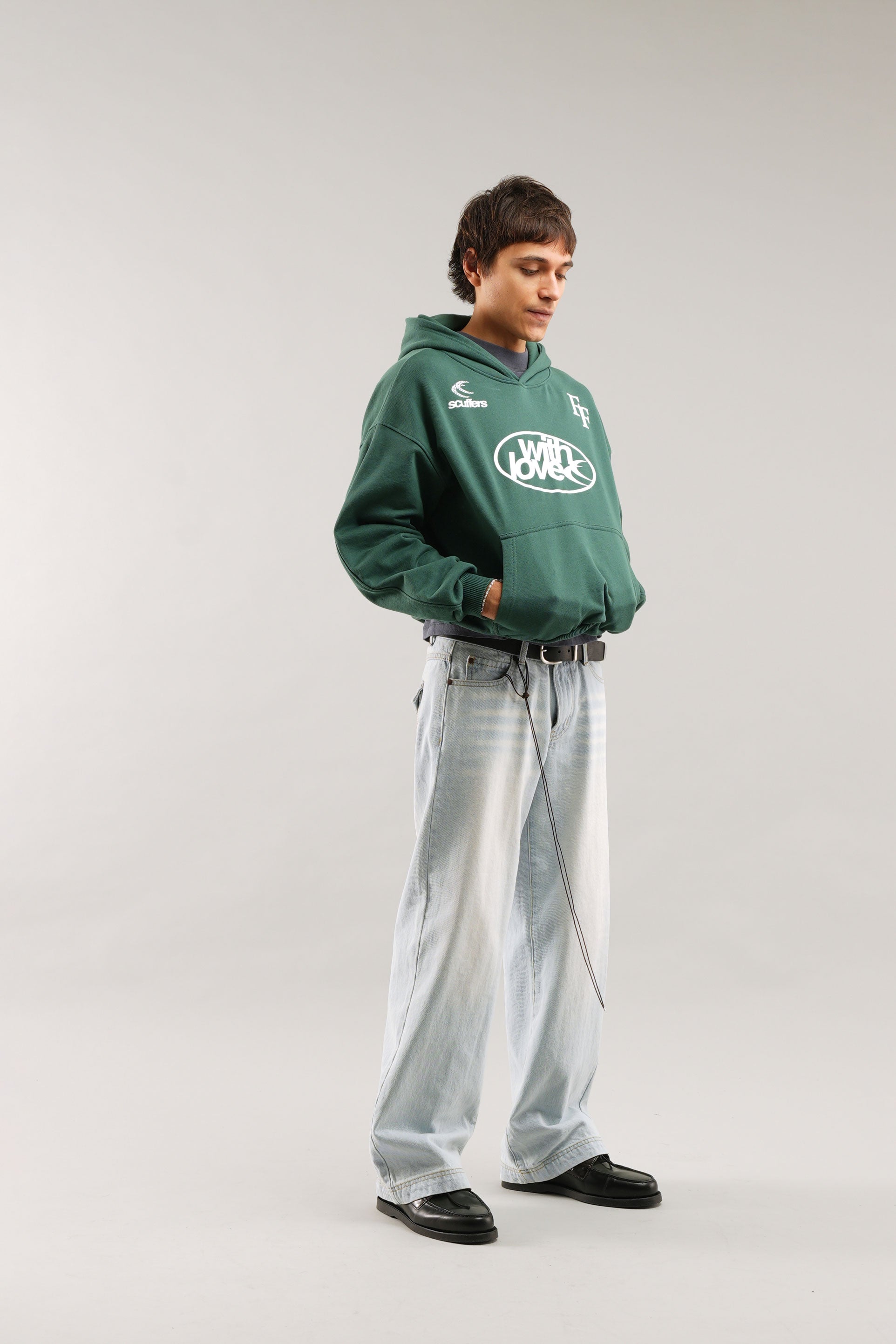 Sudadera con capucha verde de París