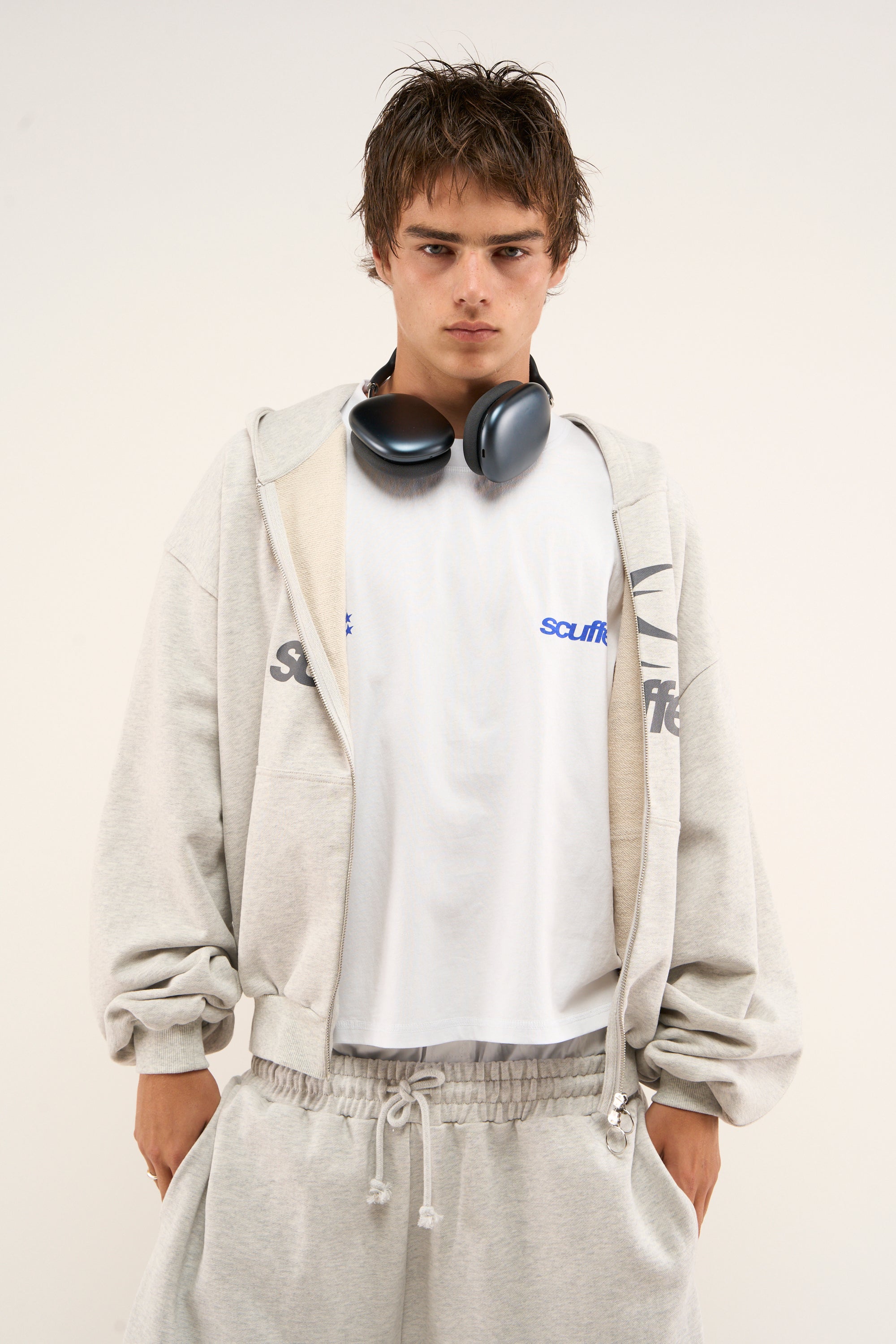 Sudadera con capucha y cremallera en gris jaspeado con logotipo