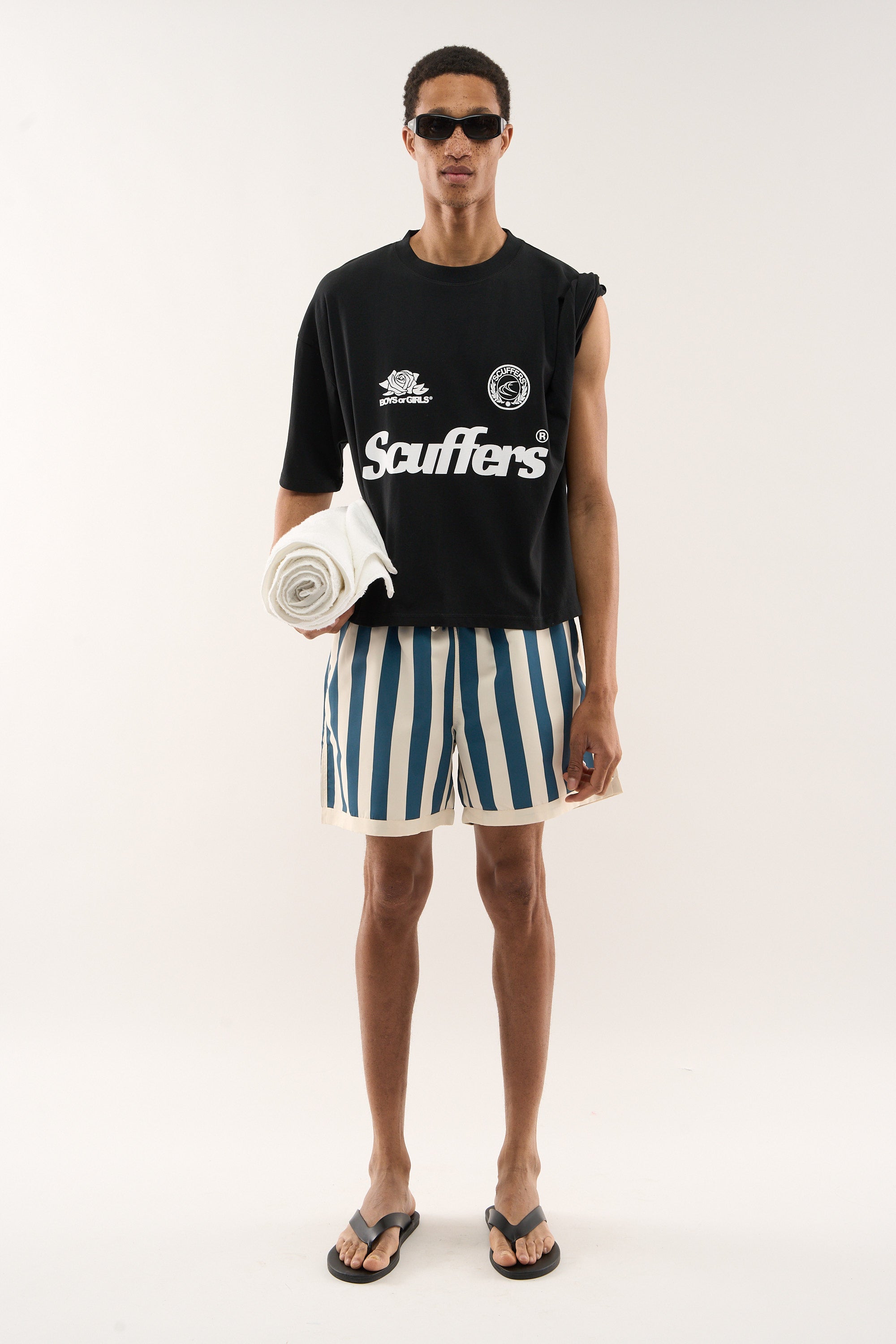 Camiseta negra perla