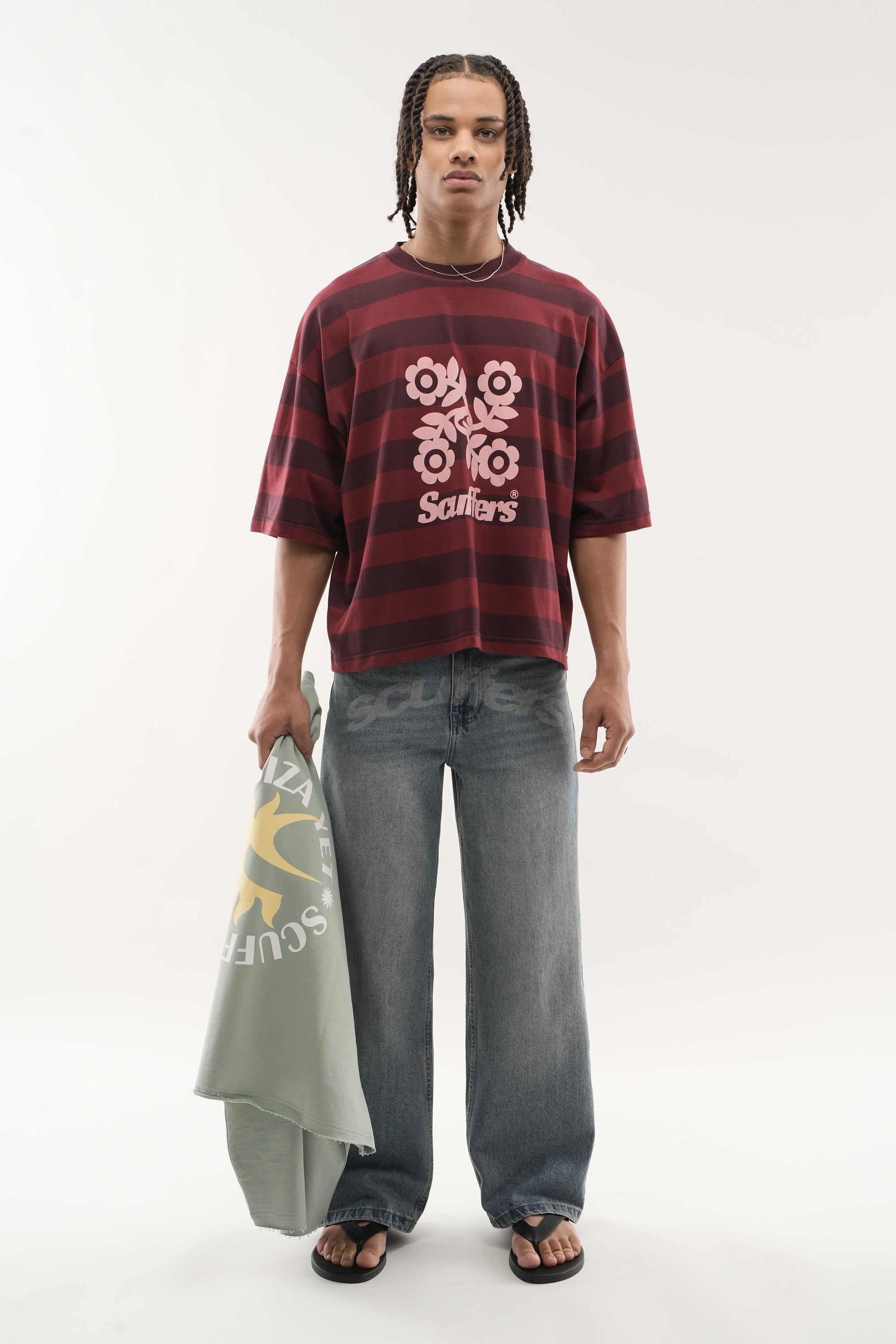 Camiseta burdeos con polen