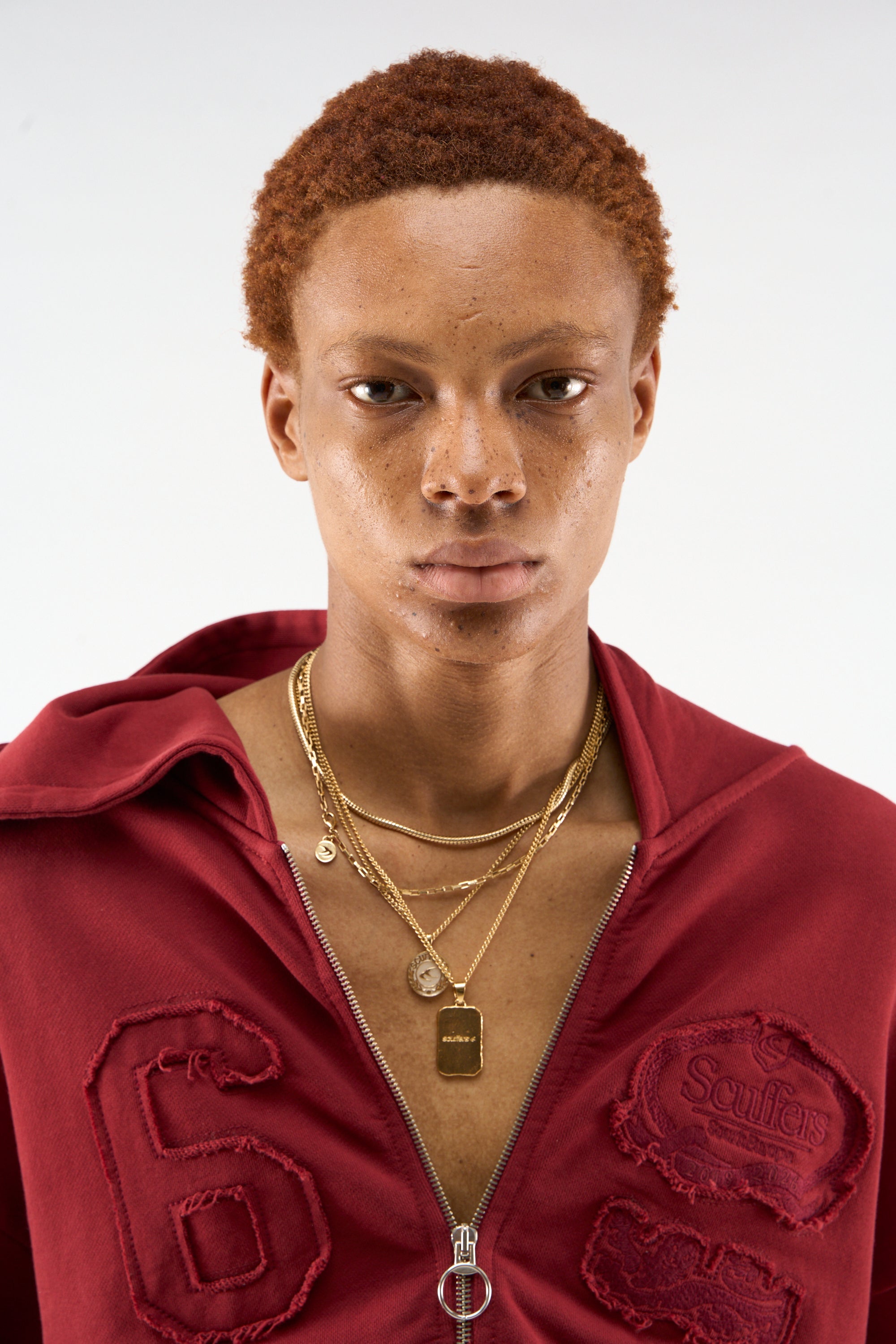 Collar de medalla AU