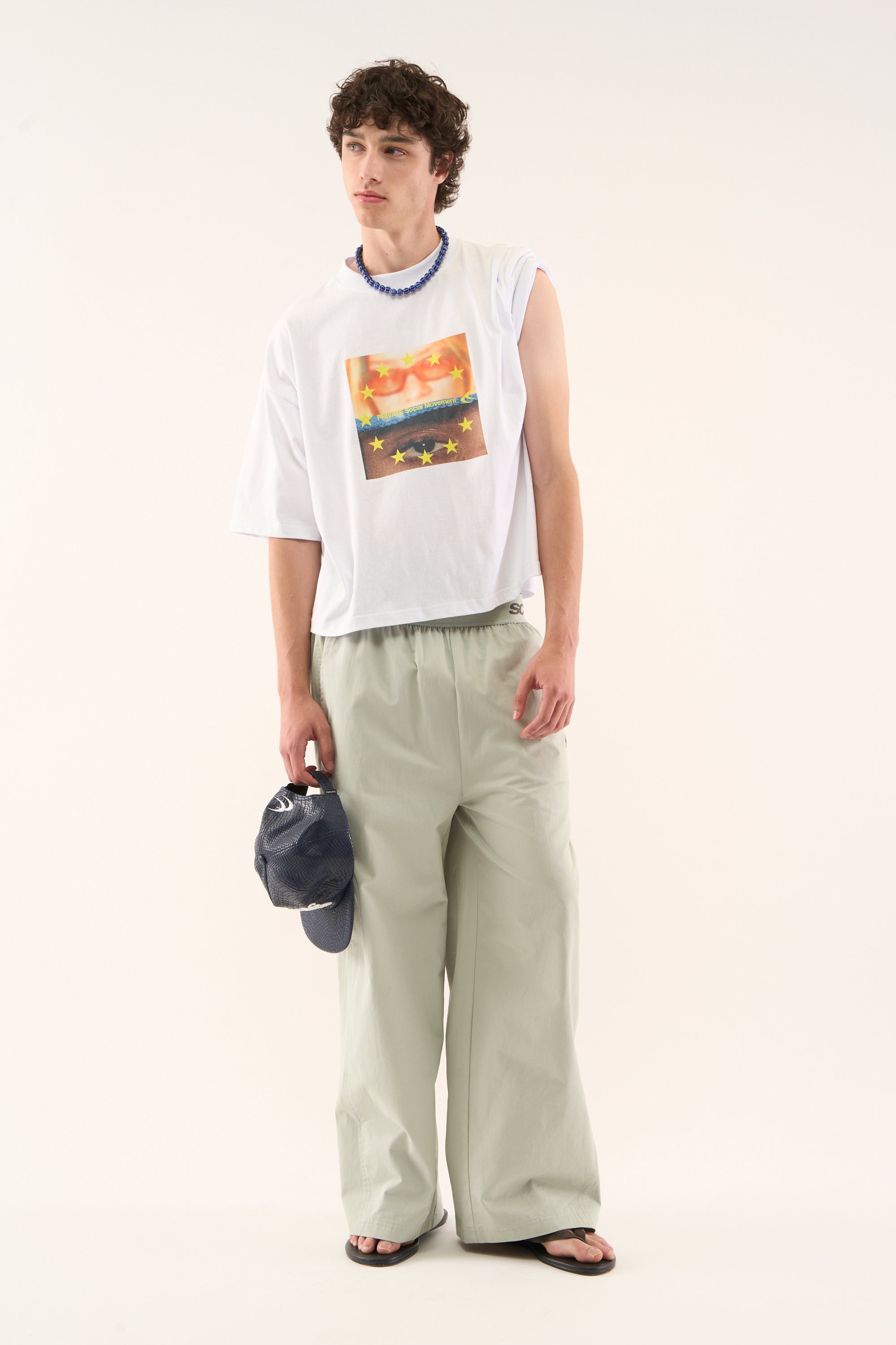 Camiseta blanca de película