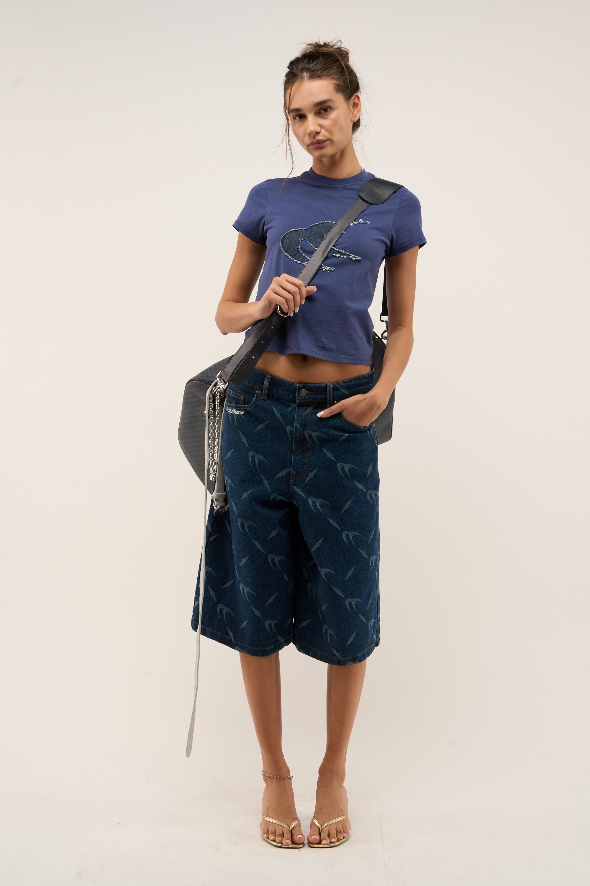 Pantalones cortos azul oscuro plateados