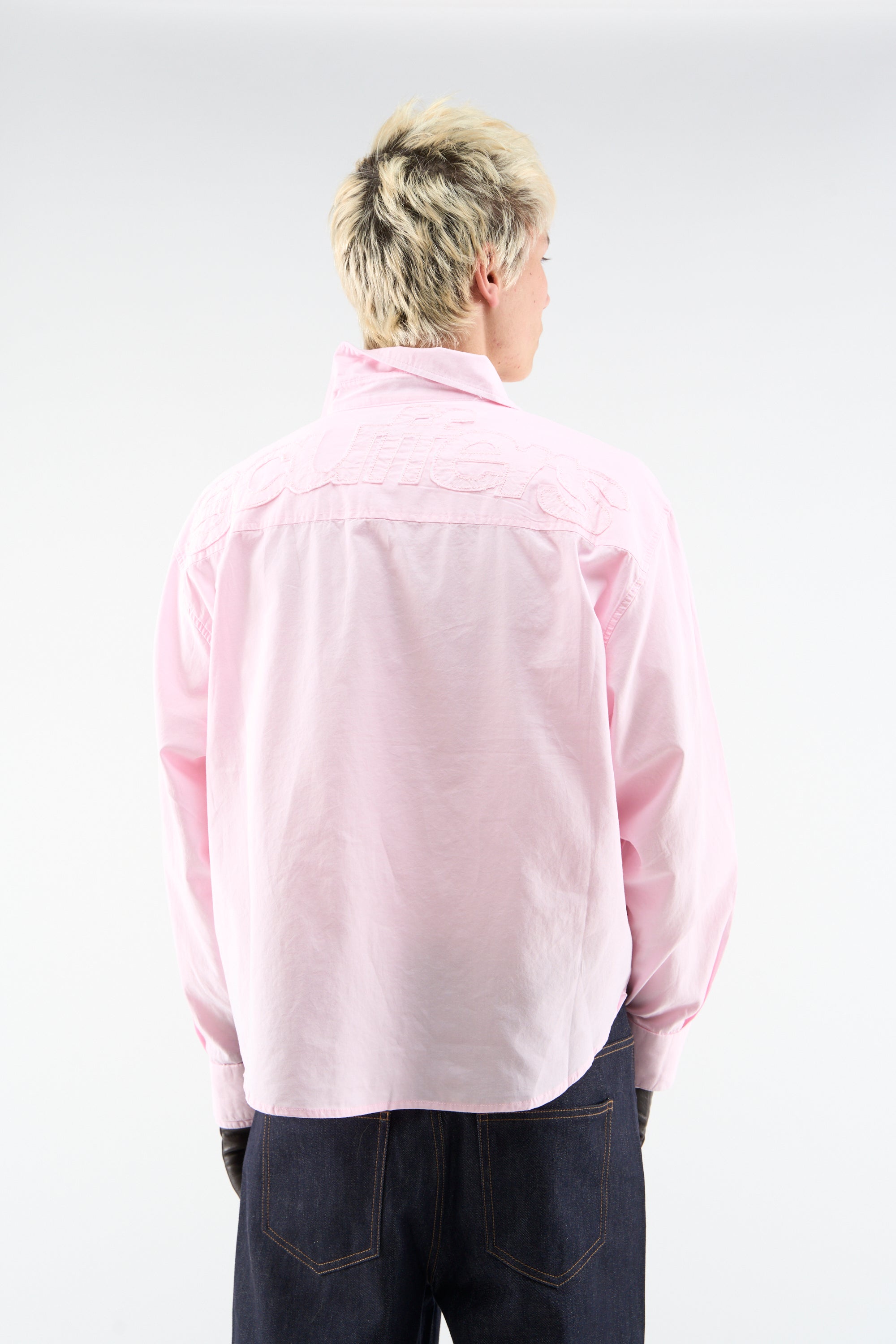 Camisa rosa pálido