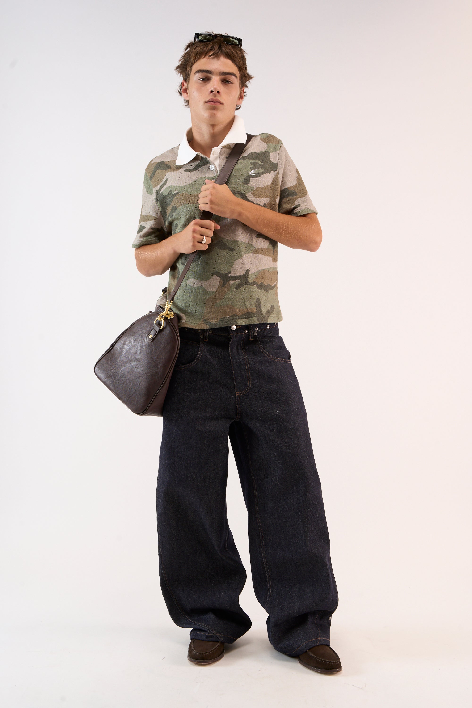 Polo de camuflaje calado