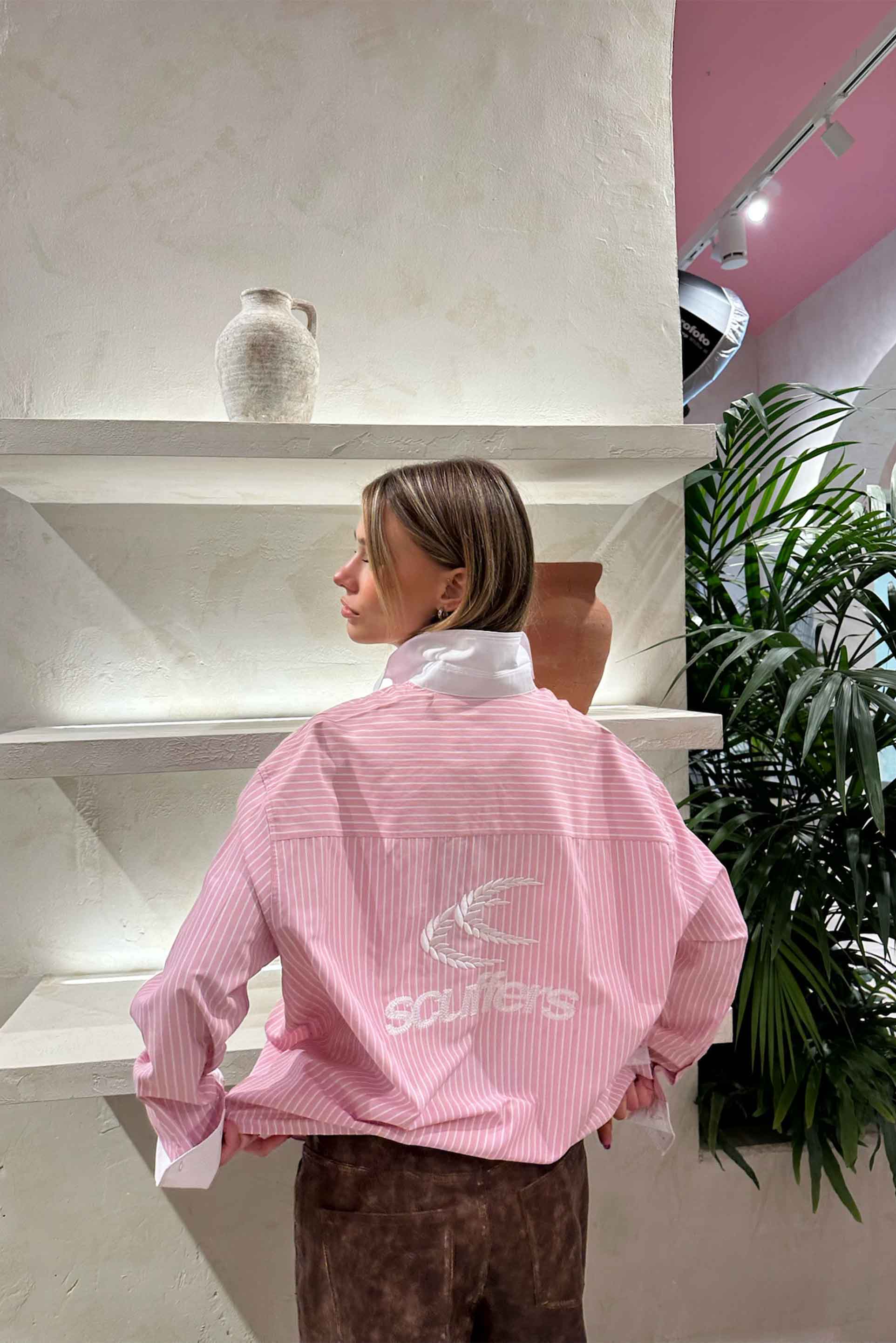 Nueva camisa rosa Chester