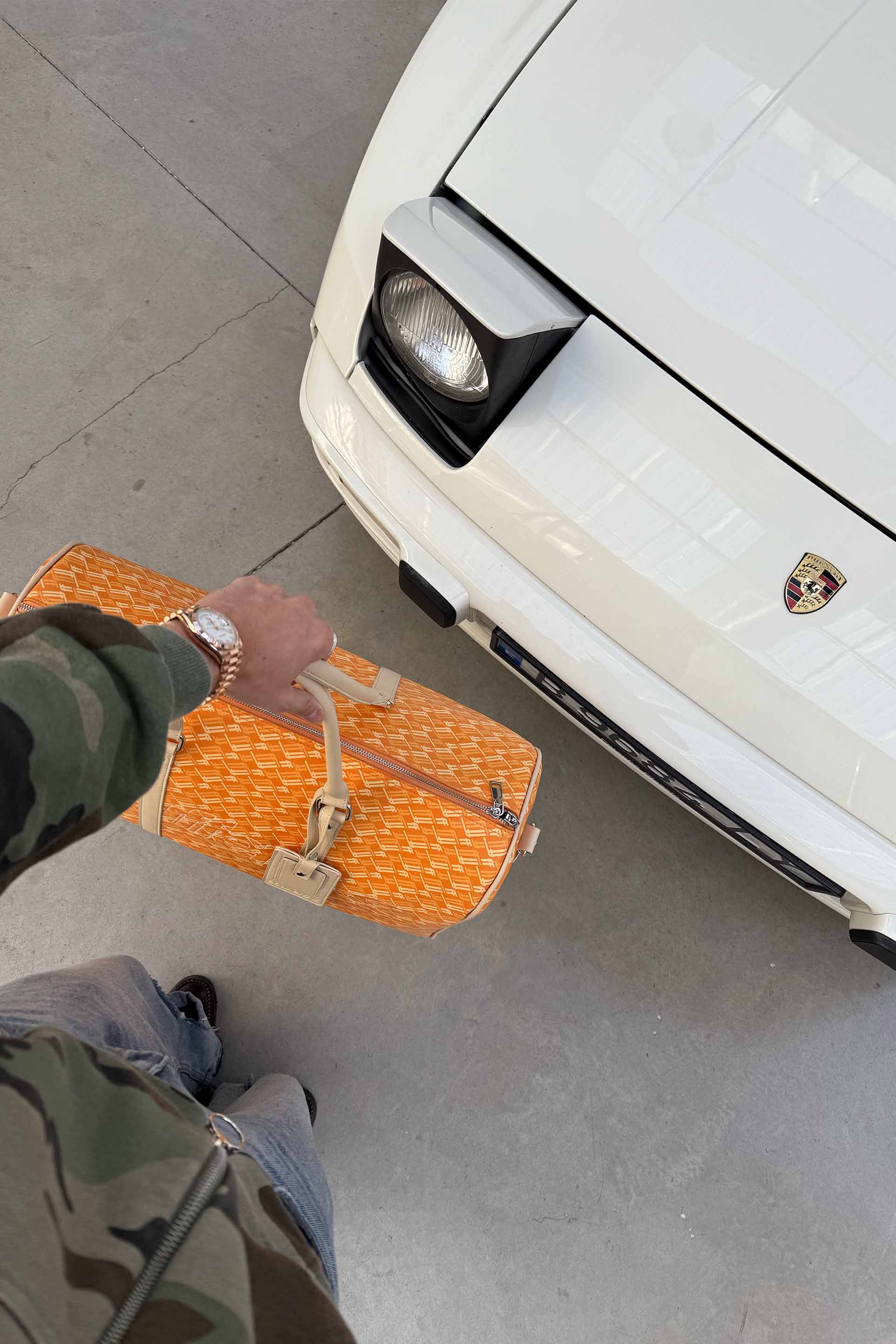 Bolsa de lona amarilla con monograma