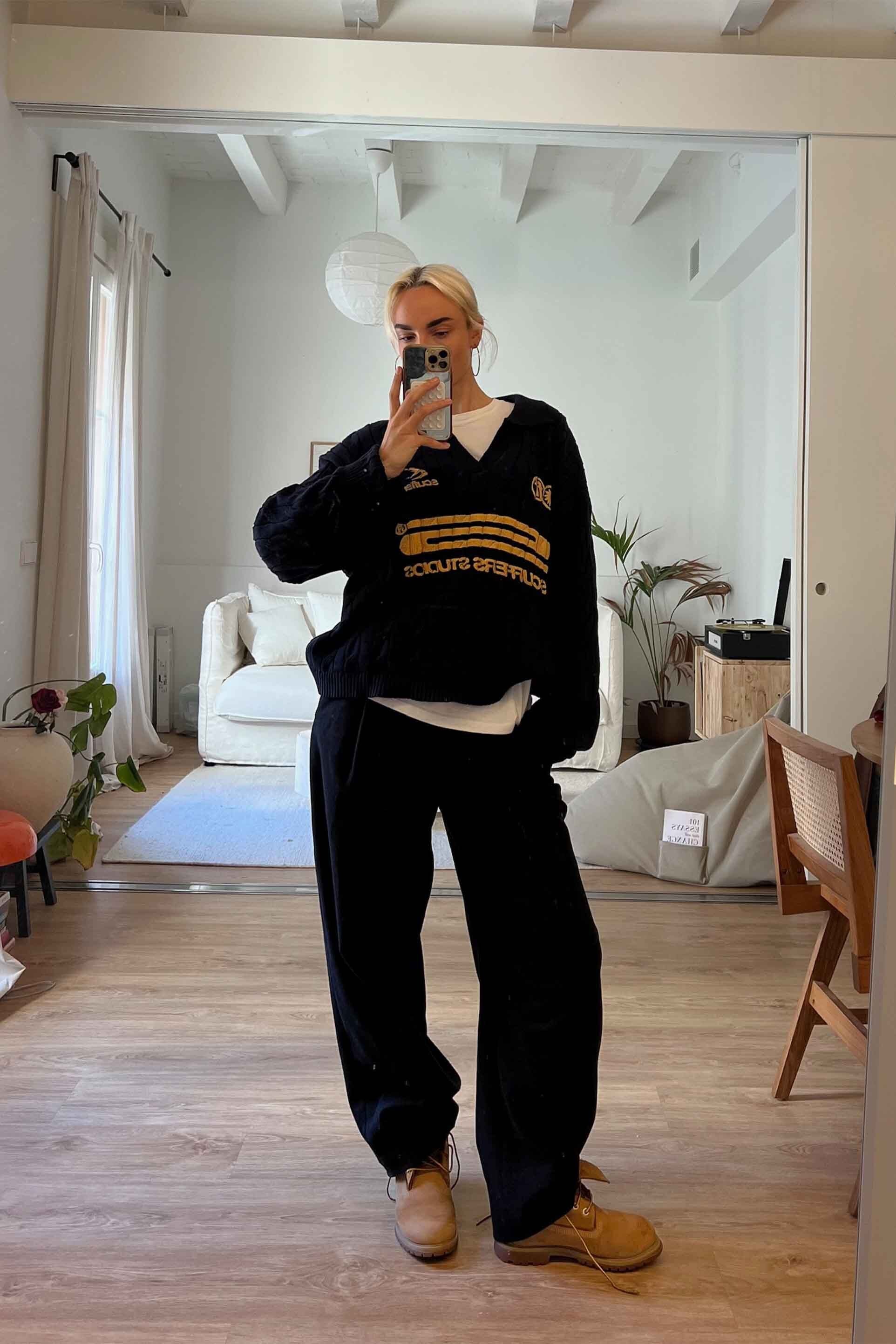 Polo azul oscuro tipo gabardina