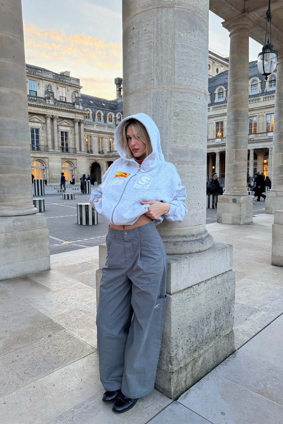 Pantalones oscuros MOBB