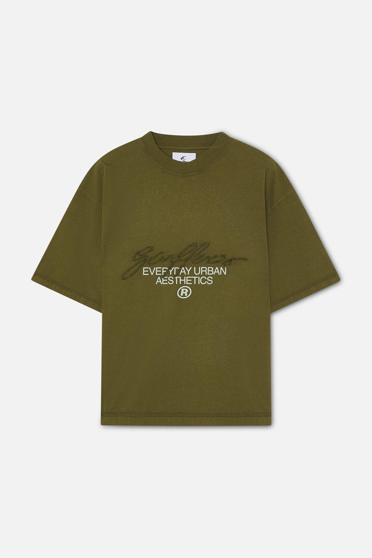 Nueva camiseta verde de firma