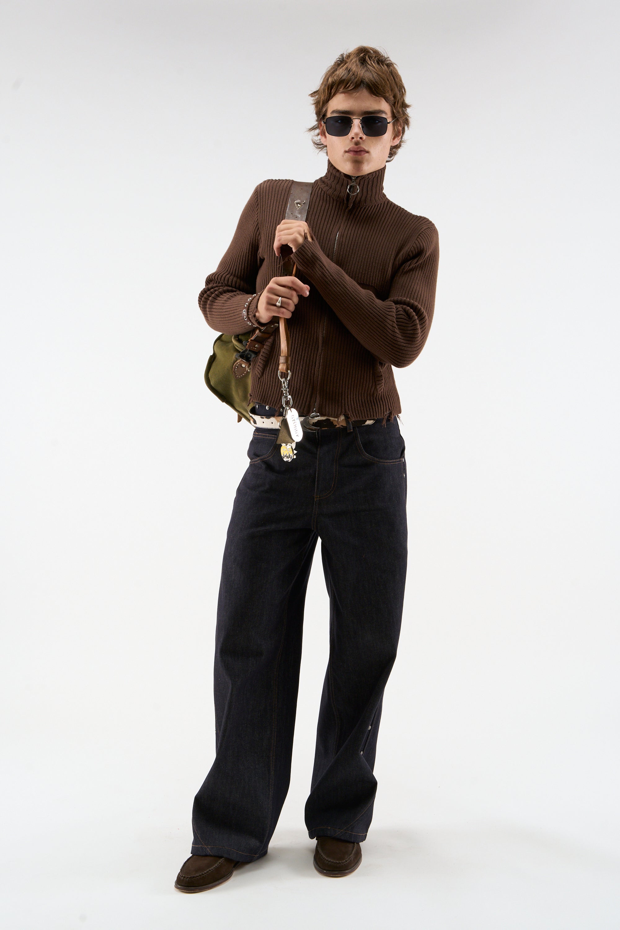 Cremallera marrón de punto atrevido