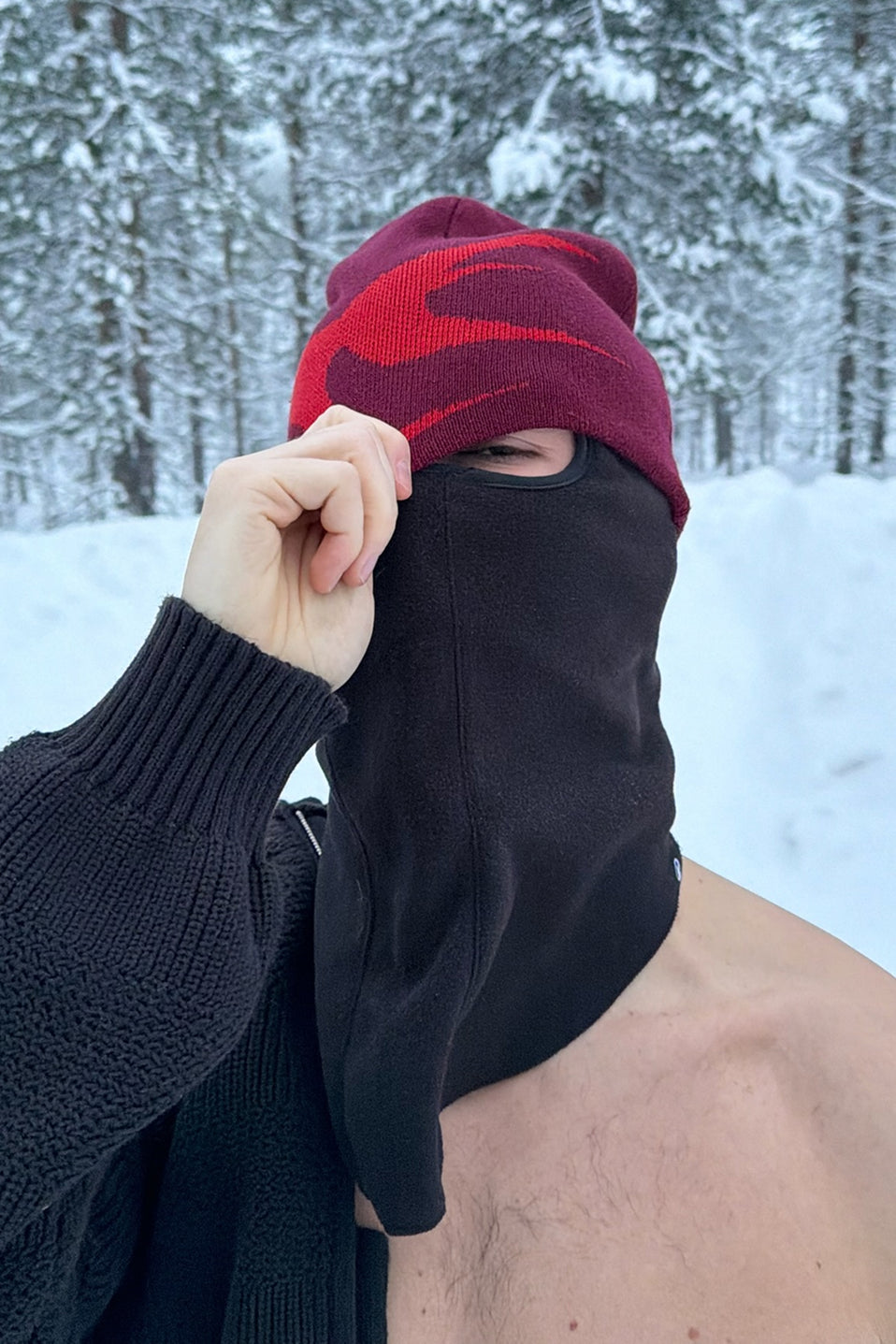 Nuevo gorro burdeos Amore