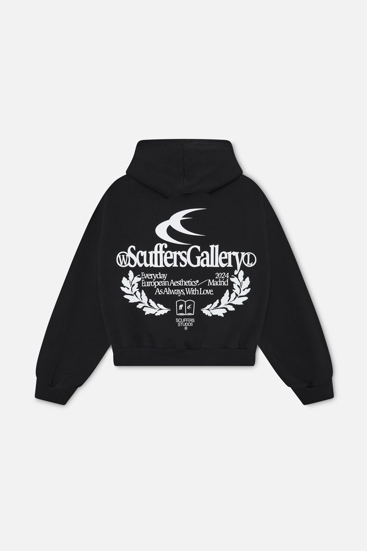Sudadera oscura con capucha Gallery