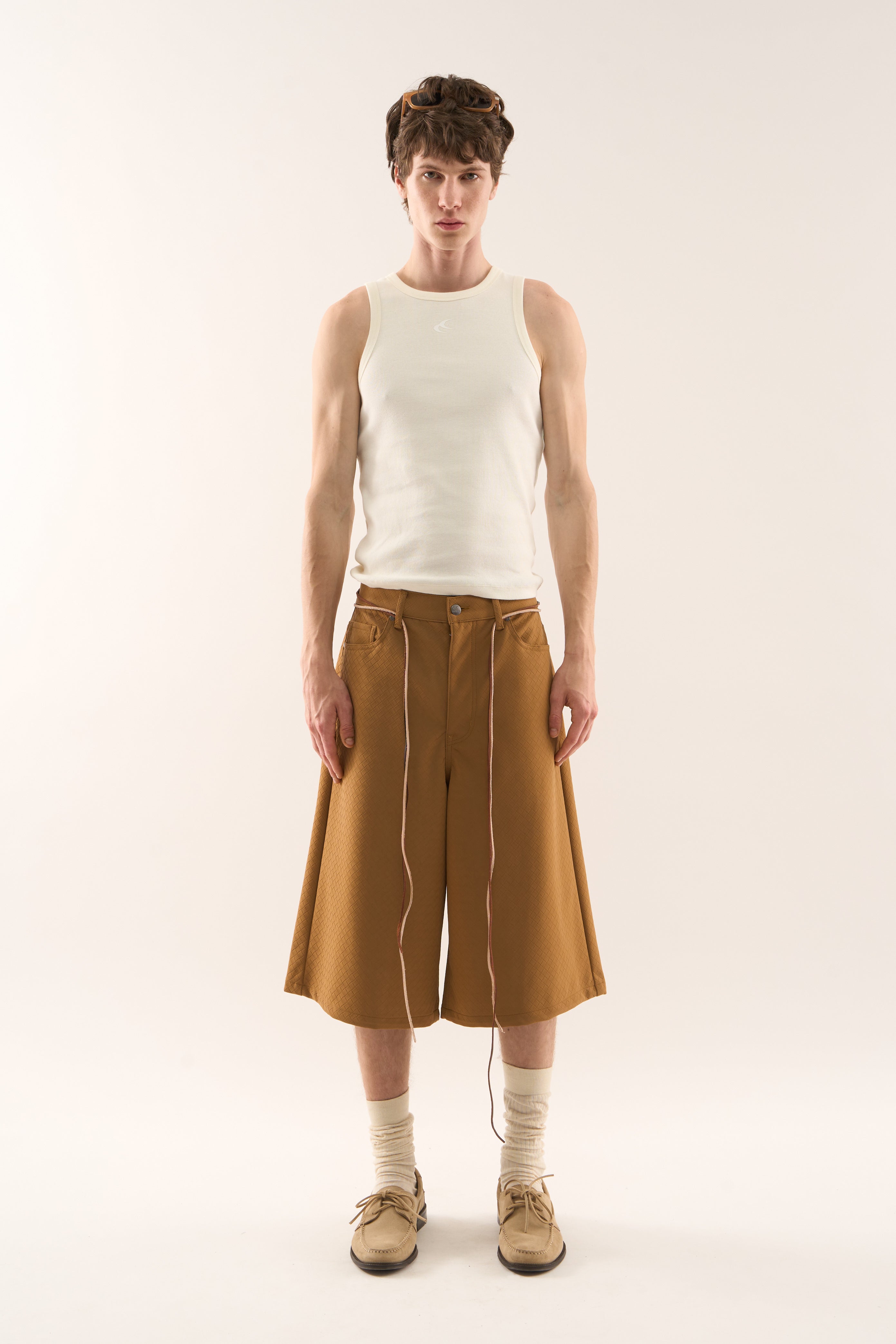 Shorts trenzados color camello jumbo