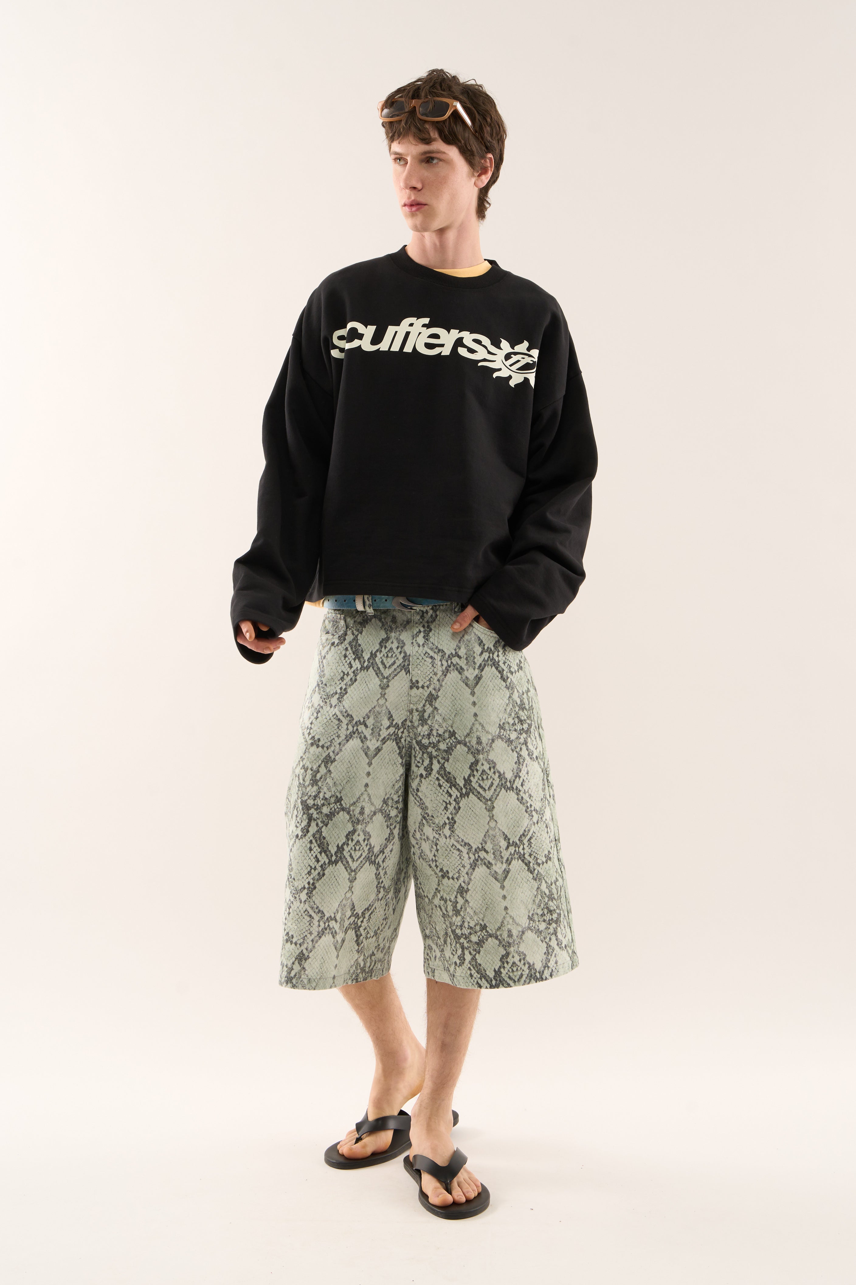 Sudadera negra Costa