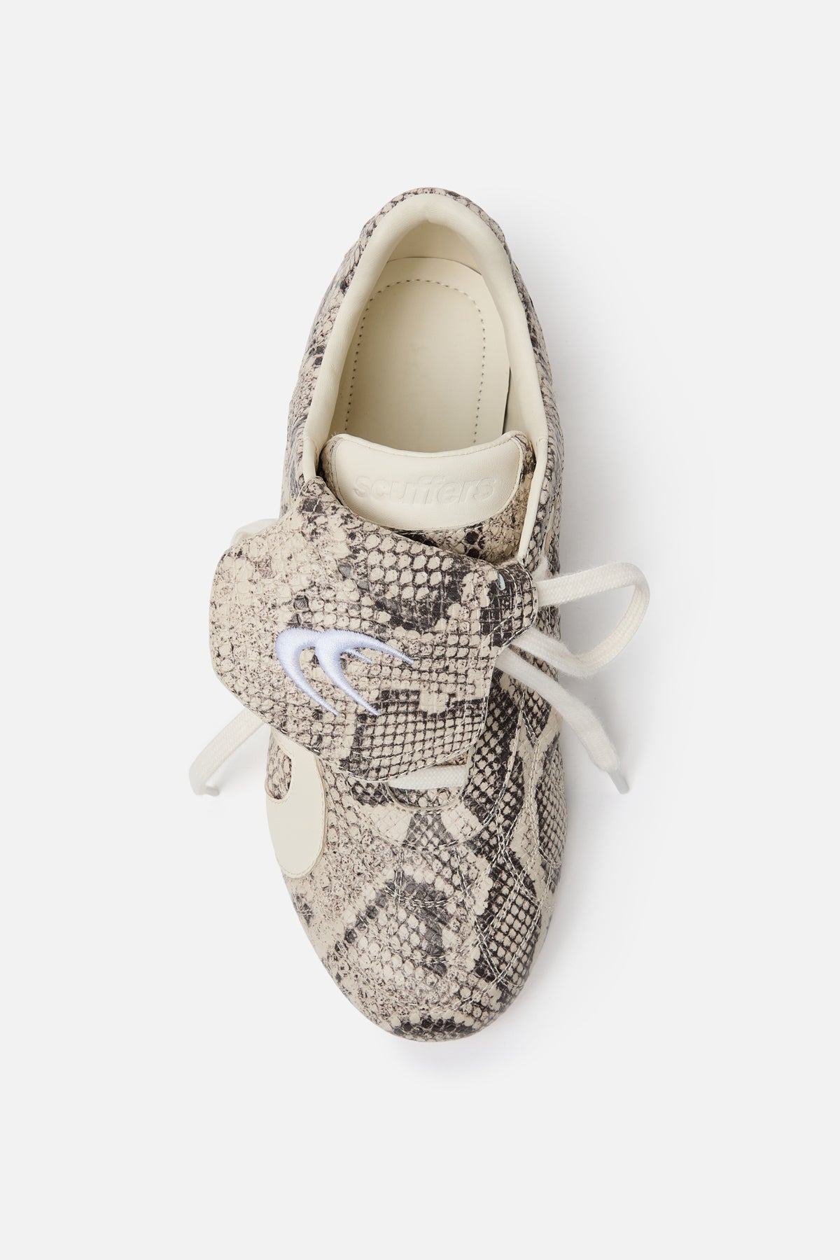 Zapatillas icónicas de serpiente